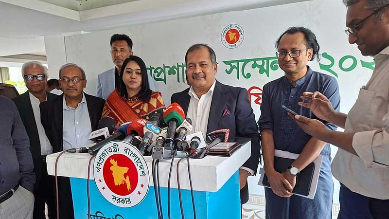 গণমাধ্যমের রূপান্তরে ডিসিদের প্রস্তুত থাকতে হবে: তথ্যমন্ত্রী