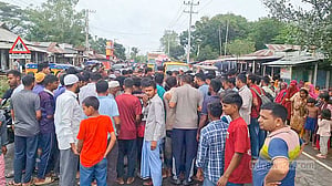 জানাজায় অংশ নিতে বের হয়ে বাস চাপায় প্রাণ হারালেন বৃদ্ধ