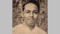 কবিতাপ্রেমীদের ঘুমঘোরে জাগিয়ে রাখা কবি জীবনানন্দ দাশ
