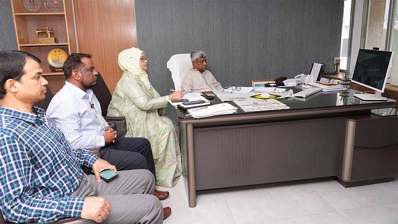 ‘জোবাইদা করিম জুট মিলসে’ সোলার বিদ্যুৎ প্রকল্প উদ্বোধন প্রতিমন্ত্রীর