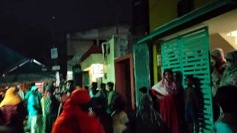 খুলনায় নানি-নাতির মরদেহ: আরেক নাতির লাশ মিলল ওয়ারড্রোবে