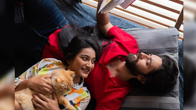 রোমান্টিক সম্পর্কে একঘেয়ে-ভাবই যেন এখন আকর্ষণীয়