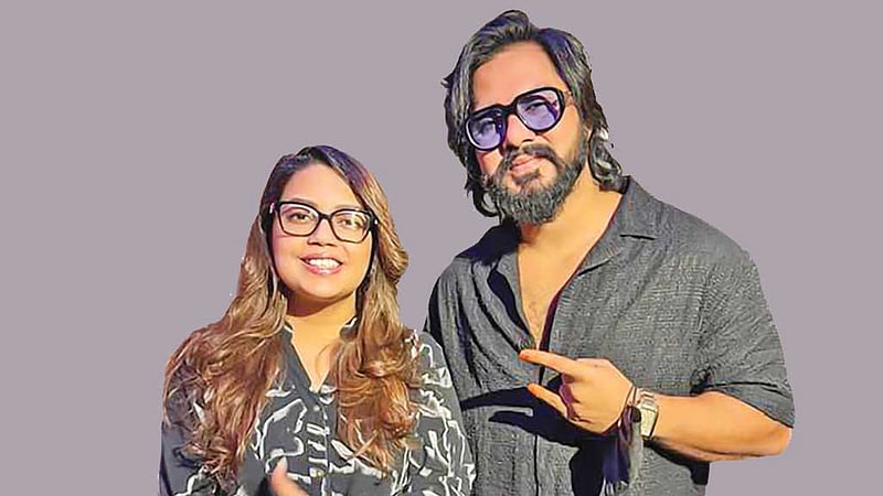 কনা ও অমি গাইলেন ‘আমপাতা জোড়া জোড়া’
