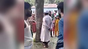 লালমনিরহাটে বৃদ্ধকে গাছে বেঁধে নির্যাতন, উদ্ধার করল পুলিশ