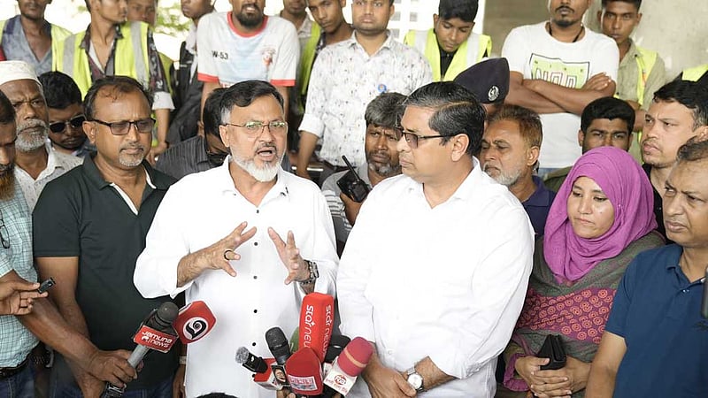 মেট্রোরেল স্টেশনের নিচটা পশুর হাটের জন্য ইজারা দেওয়া হয়নি: স্থানীয় সরকার প্রতিমন্ত্রী