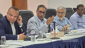 এক লাখ নতুন স্বাস্থ্যকর্মী নিয়োগের পরিকল্পনা