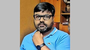 জামিনে মুক্তি পাওয়া সাবেক এমপি শিখরের ছোট ভাই জেল গেইটে ফের গ্রেপ্তার