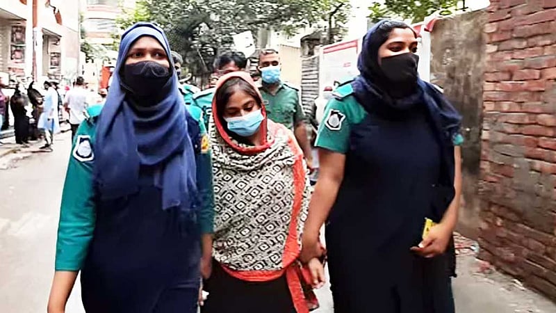 কদমতলীর তিন খুন: ক্ষোভ থেকে মা, বাবা, বোনকে হত্যার ভয়ঙ্কর বিবরণ অভিযোগপত্রে