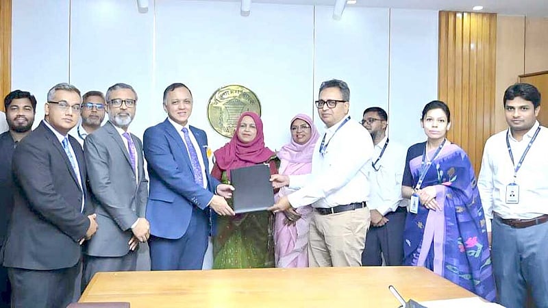 ক্ষুদ্র ও কুটির শিল্পের বিকাশে মিডল্যান্ড ও বাংলাদেশ ব্যাংকের চুক্তি