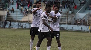 জুয়েলের জোড়া গোলে ফাইনালের আশা বাঁচিয়ে রাখল মোহামেডান