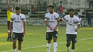 সৌরভের জোড়া গোলে ব্রাদার্সকে হারিয়ে ফাইনালে মোহামেডান