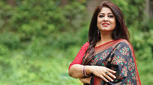 মৌসুমীর সিনেমা ‘কন্ট্র্যাক্ট ম্যারেজ’, চিত্রনাট্যে প্রবাসে নারীর সংগ্রাম