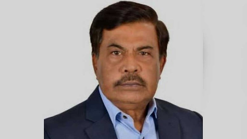 প্যারোলে মুক্তি পেয়ে ভাইয়ের জানাজায় সাবেক এমপি জিন্নাহ