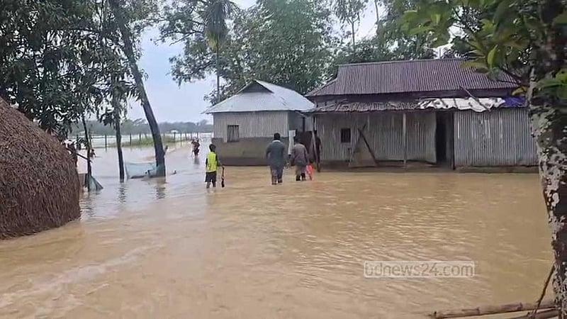 ময়মনসিংহের সীমান্তে পাহাড়ি ঢলে বাঁধ ভেঙে ২০ গ্রাম প্লাবিত