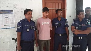 নড়াইলে বেড়াতে আসা গৃহবধূকে কুপিয়ে হত্যা, স্বামী আটক