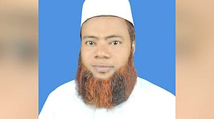 নড়াইলে সাবেক ইউপি সদস্যকে কুপিয়ে জখম