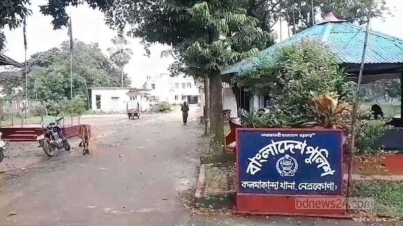 নেত্রকোণায় ট্রাক চাপায় অটোরিকশা যাত্রী নিহত, আহত ৩