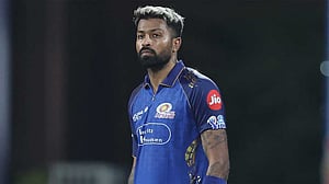 ফেরার ম্যাচে হারের পর পান্ডিয়ার শাস্তি