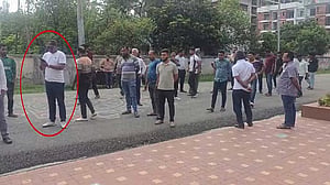 পটুয়াখালী বিশ্ববিদ্যালয়ে আন্দোলনকারীদের ওপর বহিরাগতের হামলা, আহত ১৫