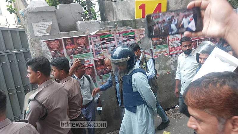 'উগ্রবাদী সংগঠনের' চার সদস্য দুই দিনের রিমান্ডে