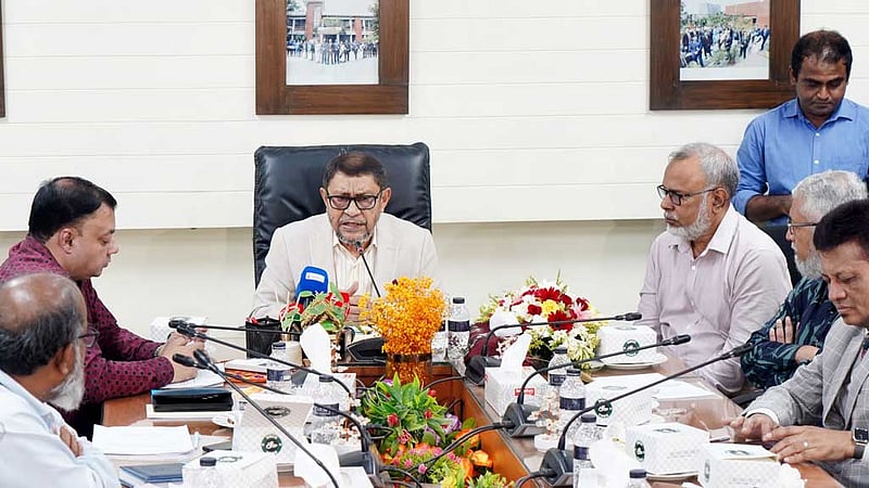 চিকিৎসকদের নিরাপত্তায় চালু হচ্ছে ‘জরুরি অ্যালার্ম’: স্বাস্থ্যমন্ত্রী