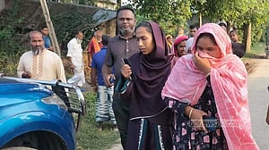 এনজিওর ঋণের মামলায় ২ বছরের সন্তান রেখে কারাগারে মা