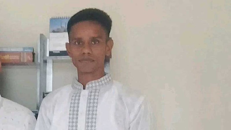 সিরাজগঞ্জে বন্ধ দোকানে রক্তাক্ত অবস্থায় পড়েছিল ব্যবসায়ী