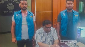 দুর্নীতির মামলায় সিরাজগঞ্জের প্রকল্প বাস্তবায়ন কর্মকর্তা কারাগারে