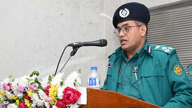 ডিএমপির ভারপ্রাপ্ত কমিশনারের দায়িত্বে নজরুল ইসলাম