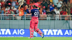 ১২ ছক্কায় সুরিয়াভানশির ২৯ বলে ৯৭