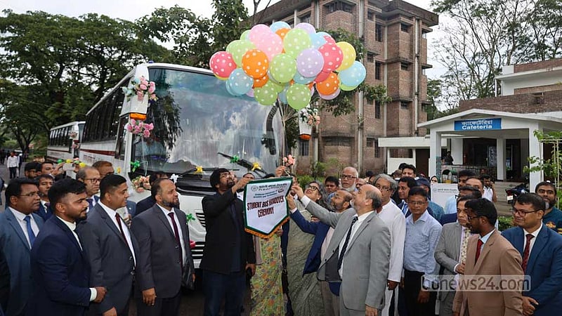 শাবি শিক্ষার্থীদের পরিবহনে যুক্ত হল নতুন আরও দুটি বাস