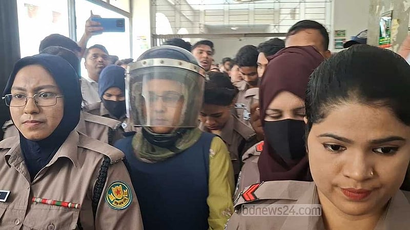 সন্ত্রাসবিরোধী আইনের আরেক মামলায় বুবলী গ্রেপ্তার