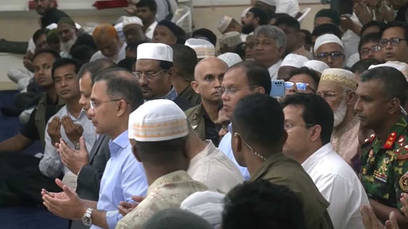 মন্ত্রী জাহিদ হোসেনের মায়ের দোয়া মাহফিলে তারেক রহমান