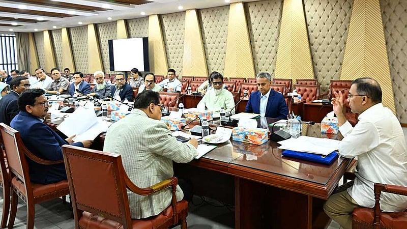 ট্রাফিক ব্যবস্থাপনার আধুনিকায়নে প্রধানমন্ত্রীর বৈঠক