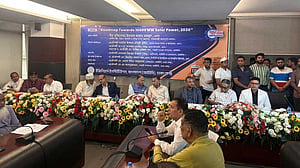 ছাদে সোলার প্যানেল না বসালে হোল্ডিং ট্যাক্স বাড়াতে চান টুকু