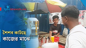 স্কুল ছেড়ে কাজে শিশু, নেই খেলাধুলার সময়