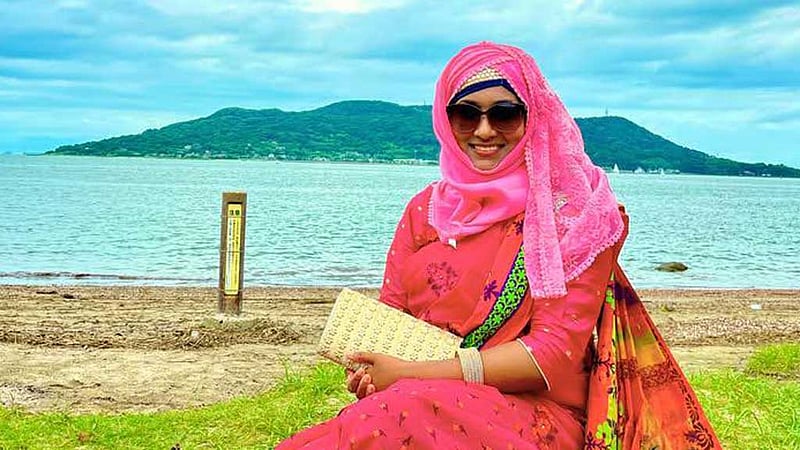 বান্দরবান থেকে ফিরে জ্বর-খিচুনি, ৩ দিন কোমায় থেকে চলে গেলেন অধ্যাপক জুথি