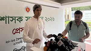 'দুর্নীতি কমিয়ে' প্রকল্প বাস্তবায়নের নির্দেশ ডিসিদের: সাকি