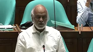 ঢাকার জলাবদ্ধতা নিরসন ব্যবস্থা অপ্রতুল, সংসদে স্বীকার করলেন মঈন খান