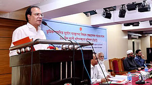 ভূমিকম্পজনিত দুর্যোগ মোকাবেলায় কাজ করবে ১ লাখ স্বেচ্ছাসেবক: ত্রাণমন্ত্রী