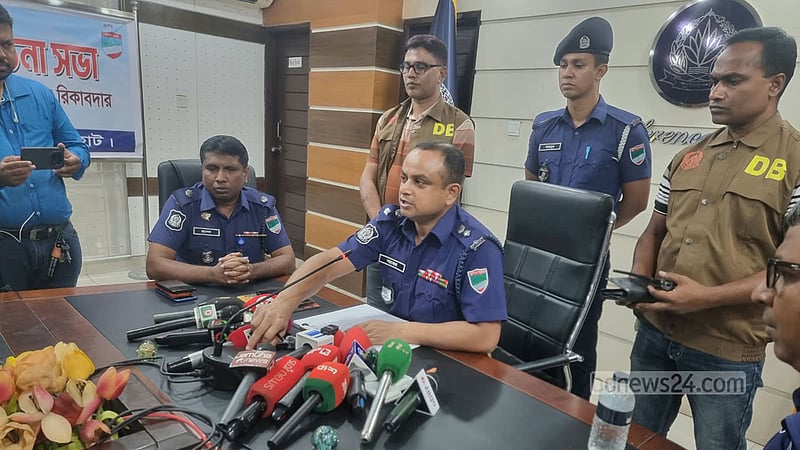 বাগেরহাটে মা-ছেলে-নানি খুন: নেপথ্যে পরকীয়া, বলছে পুলিশ
