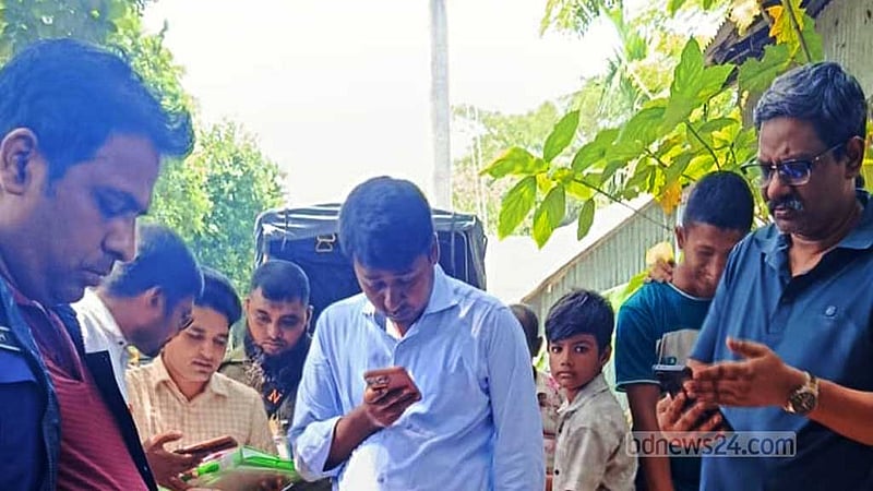 বরিশালে কচ্ছপ ও শাপলা পাতা মাছ বিক্রি করায় কারাদণ্ড