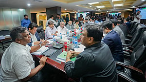 ‘প্রচণ্ড চাপে ছিলেন বুলবুল, বিশ্বকাপে যাওয়ার পক্ষে মত দিয়েছিলেন ফারুক’