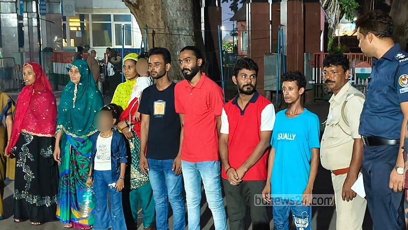 অবৈধপথে ভারত গিয়ে সাজা খেটে ফিরলেন নারী-শিশুসহ ৯ জন