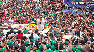 আওয়ামী লীগ দেশের অর্থনীতির কোমর ভেঙে দিয়ে গেছে: তথ্যমন্ত্রী