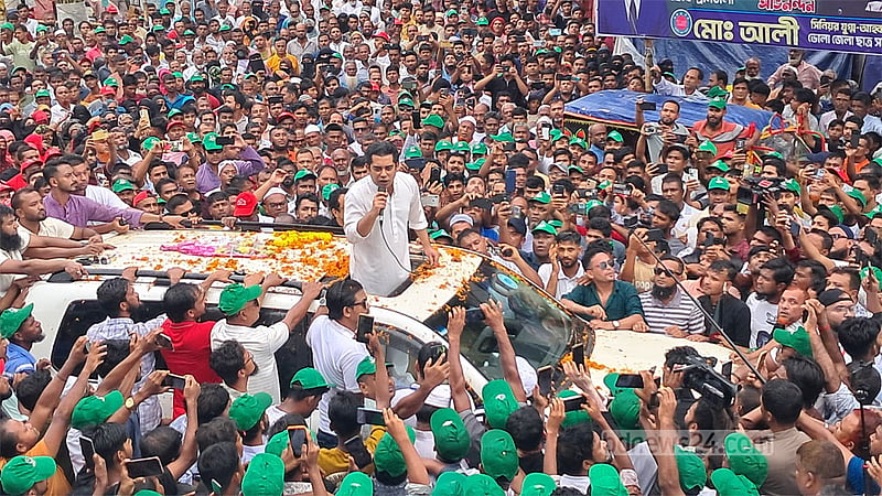 আওয়ামী লীগ দেশের অর্থনীতির কোমর ভেঙে দিয়ে গেছে: তথ্যমন্ত্রী