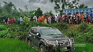বগুড়ায় প্রতিমন্ত্রীর গাড়ির দুর্ঘটনায় আহত নারীর মৃত্যু