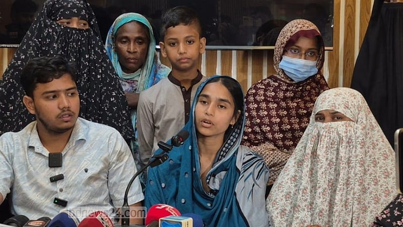 বগুড়ায় ইন্টার্ন চিকিৎসকদের বিরুদ্ধে মামলা, রোগীর স্বজনদের সংবাদ সম্মেলন