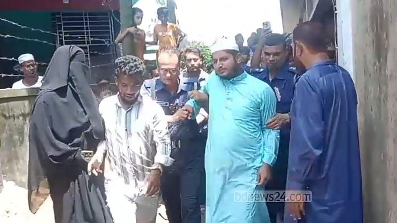 নিয়মিত মাদ্রাসায় না যাওয়ায় শিশুকে পিটুনি, শিক্ষক গ্রেপ্তার