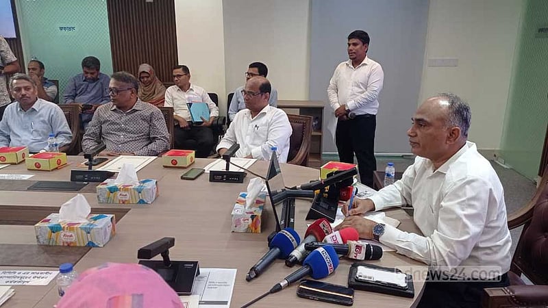 দেশে ডিসেম্বর পর্যন্ত জ্বালানি তেলের ‘সংকট হবে না’: বিপিসি চেয়ারম্যান